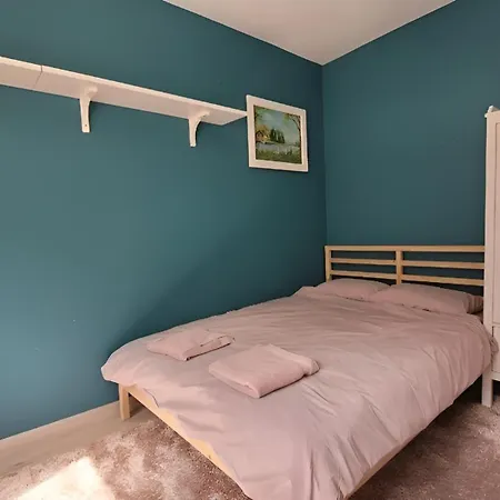 Apartment Large Stylish 2-bedroom Near Road, 5 Min To Gondola & Bar Street *