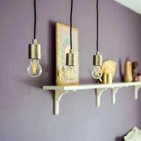 Apartament Large Stylish 2-bedroom Near Road, 5 Min To Gondola & Bar Street *