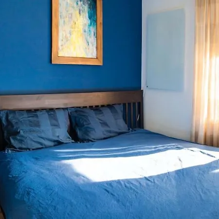 Large Stylish 2-bedroom Near Road, 5 Min To Gondola & Bar Street * Bansko