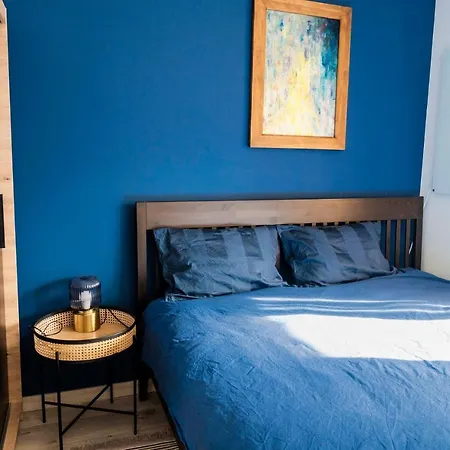 Large Stylish 2-bedroom Near Road, 5 Min To Gondola & Bar Street * Bansko