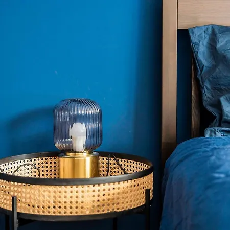 Large Stylish 2-bedroom Near Road, 5 Min To Gondola & Bar Street Lejlighed