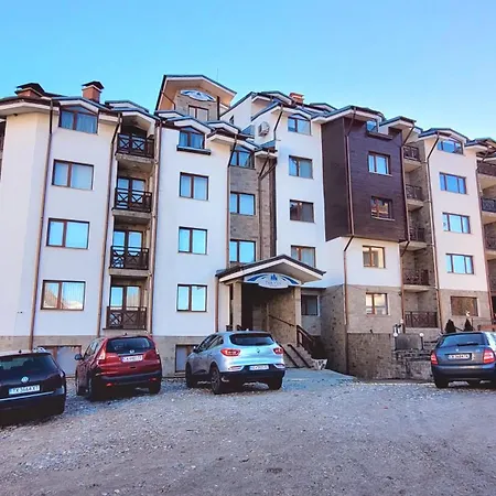 Large Stylish 2-bedroom Near Road, 5 Min To Gondola & Bar Street Bansko