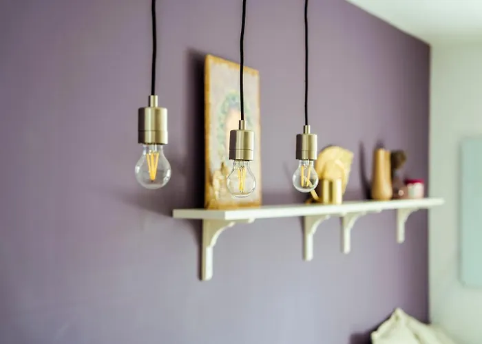 Apartment Large Stylish 2-bedroom Near Road, 5 Min To Gondola & Bar Street *