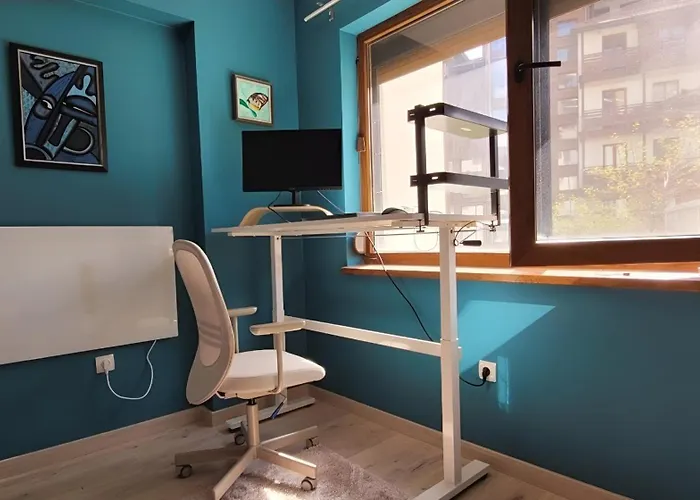 Large Stylish 2-bedroom Near Road, 5 Min To Gondola & Bar Street Bansko